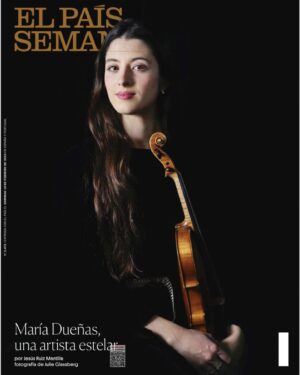 María Dueñas Instagram - Mil gracias @elpaissemanal por dedicarme esta portada y por la maravillosa entrevista, @jesusruizmantilla . Gracias @gustavodudamel , @gustavo.gimeno y @josep_pons_conductor por vuestras bonitas palabras sobre mi y gracias a todos vosotros por leerme y acompañarme. Que gran honor🙏🏻

📸: @djoolee ❤️