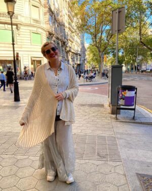 Maria Kitsou Instagram - Memories/Throwback
Σήμερα με έπιασε μια διαθεση νοσταλγίας..
Πέρυσι  τέτοιες μέρες  βρισκόμουν στην Βαρκελώνη και μοιράζομαι μαζί σας μερικές απο τις αναμνήσεις μου..Ήταν απο τα πιο μαγικά ταξίδια της ζωής μου.Μια πόλη που αξίζει να ζεις και σίγουρα να επισκεφτείς όπως άλλωστε και όλη η Ισπανία που είναι μια χώρα που με γοητεύει τρομερά!

Θέλω να ευχαριστήσω πολύ το @triptailorsgr που έφτιαξε για εμένα ένα ταξίδι ακριβώς όπως το ήθελα! Μια μοναδική εμπειρία που θα θυμάμαι για πάντα, χάρη στον επαγγελματισμό και την εμπειρία του @steliospist και της ομάδας του!Τα εκπληκτικά αυτά παιδιά με απίστευτο μεράκι κυριολεκτικά κόβουν και ράβουν τα ταξίδια που θέλετε να κάνετε ακριβώς στα μέτρα σας και είναι κοντά σας κάθε στιγμή που θα τους χρειαστείτε ακόμα και για τα πιο απίθανα πράγματα στο ταξίδι σας!Gracias amigos por todo!

Ήδη αναζητώ τον επόμενο προορισμό! Καμία ιδέα;
Μόνο σοβαρές προτάσεις παρακαλώ!😜🤪😎