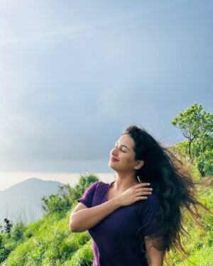 Maria Vincent Instagram - Morning ride 🚘 #idukki😍
