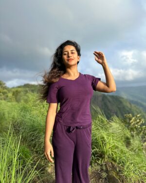 Maria Vincent Instagram - Morning ride 🚘 #idukki😍