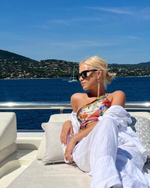 Maria Bakalova Instagram - 🌊🌊🌊