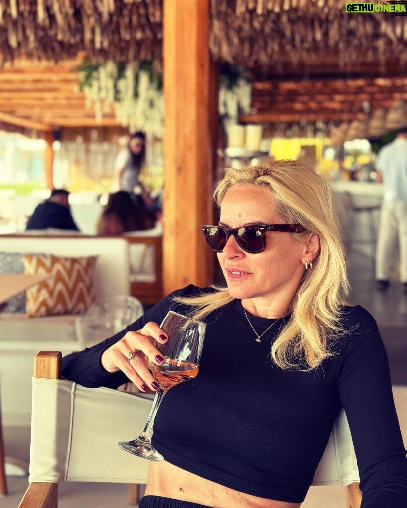 Maria Bekatorou Instagram - Black and wine… #afternoonstories #winestories #amarondaresort #blessed #lavieestbelle #ammosbeachside