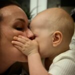 Maria Bersenyova Instagram - Нет любви сильней, чем материнская. Когда у детей все хорошо, у родителей на сердце тепло, радостно и спокойно… Мамочка, я тебя очень сильно люблю! 🥹♥️ Мои дети♥️♥️ Будьте здоровы и счастливы! Храни вас Бог 🙏🏻♥️ С Днём матери всех! #моясиларастет