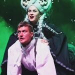 Maria Bersenyova Instagram - «Философ, знай же, что дочка нашего пана, не смотри, что румяная красавица, она есть самая лютая ведьма, каких только свет видел!» 😈 ‼️30 марта в 19.00 Пушкино Парк ‼️ Всех желающих и «могущих» 🤗 милости просим) Это ближайший показ, который подтвержден и согласован. Любые дальнейшие изменения (время/дата/переносы или доп.показы этого спектакля) будут незамедлительно фиксироваться в данном посте. Он будет закреплен в профиле на время специально для этого. 🙂 Другая информация, касающаяся данного спектакля, аннонсируемая мною ранее, на данный момент не актуальна. 🙃 Спасибо за эти классные фотографии @dasha__irkutsk__new ♥️ и отдельное спасибо нашему замечательному Хоме Бруту 🔥 Толя, ты @to100nado !!! 💪🏻😉 Приходите к нам в @rimteatr музыки и шоу Это стоит увидеть! 😉👌🏻