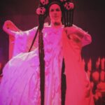 Maria Bersenyova Instagram - «Философ, знай же, что дочка нашего пана, не смотри, что румяная красавица, она есть самая лютая ведьма, каких только свет видел!» 😈 ‼️30 марта в 19.00 Пушкино Парк ‼️ Всех желающих и «могущих» 🤗 милости просим) Это ближайший показ, который подтвержден и согласован. Любые дальнейшие изменения (время/дата/переносы или доп.показы этого спектакля) будут незамедлительно фиксироваться в данном посте. Он будет закреплен в профиле на время специально для этого. 🙂 Другая информация, касающаяся данного спектакля, аннонсируемая мною ранее, на данный момент не актуальна. 🙃 Спасибо за эти классные фотографии @dasha__irkutsk__new ♥️ и отдельное спасибо нашему замечательному Хоме Бруту 🔥 Толя, ты @to100nado !!! 💪🏻😉 Приходите к нам в @rimteatr музыки и шоу Это стоит увидеть! 😉👌🏻