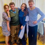 Maria Bersenyova Instagram - Легко и весело отыграли «Женихи по объявлению» в @theatrecomedy_ Я сначала не очень хотела🙈, а зря. 😅👌🏻 Мамочкам понравилось, это важно) 🥰 Спасибо команде за поддержку!🙏🏻😅 Ждем тех, кто не попал в прошлый раз, немного измененным составом )) 24 августа Д/К ВДНХ в 19.30 😉 Хорошее настроение гарантируем! #викториятарасова #владиславкотлярский #сергейдорогов