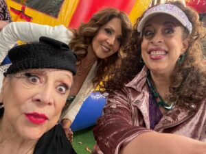 Maria Canals-Barrera Instagram - Did 2 fun guest stars this week! First #LopezVsLopez