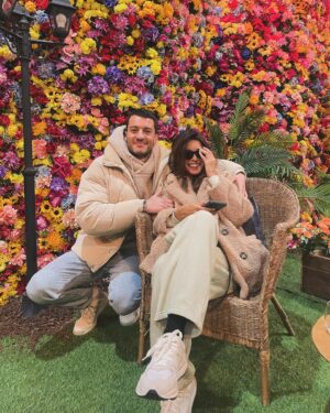 Maria Cerqueira Gomes Instagram - 🥂 meu amigo @ruben_rua!

Que seja um ano em GRANDE, cheio de amor e sonhos realizados!

Que contes sempre comigo… o silêncio que equilibra as tuas explicações, a passividade que às vezes tanto te irrita mas eu sei que valorizas!😂😏 

Estou aqui! ❤️