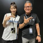 Maria Makino Instagram - ♡ ♡ ❤️⚾️LIVE DAYS！～心躍る大交流戦～⚾️❤️ 北海道日本ハムファイターズVS.横浜DeNAベイスターズ 2024.6.2🐻ES CON FIELD HOKKAIDO 🐻🐻🐿🦊 ❤️小村勝球団社長❤️ 「まりあちゃん！！！ナイスピッチ❣️❣️」by小村勝球団社長 まりあ両手振って球団社長のところへ走っていきました⚾️始球式後 小村勝球団社長も手振ってくれて、両手でハイタッチしてくださいました💕※小村勝球団社長とはじめてのハイタッチ❣️やば！ すごく嬉しかったです💖💖💖 　つづく 始球式後、取材していただきました。ありがとうございました💖 ＆ ⚾️試合観戦⚾️ ごーくんの打席から見れました💗💗💗💗💗💗💗※迷子になり、到着遅れた。石田さん＆小田さん＆のなちゃんが「まりあちゃん！！！ごーくんだよ！！！急いで！！」って、まりあの席を用意してくれてました。 ごーくんヒット💗💗💗💗💗💗💗「まりあのごーくんかっこいい💖💖💖きゃーー❣️❣️」byまりあ。わたしたち大盛り上がり✨✨✨ 2表終わって、きつねダンス🦊 「かわいいーー💕💕うちの娘。いちばんかわいい💖」by親バカまりあ 🎶ジンギスカン🎶 「石田さん！小田さん！ジンギスカンです❣️❣️」 立ち上がったサブリーダーズ。🐑🐑🐑 　つづく 3裏 ごーくん💗💗💗💗💗💗💗。バント❣️❣️かっこいいごーくん💗💗💗💗💗💗💗 「お！ごーくんバント上手👏」byマネージャーさんと石田さん。「でしょ🐰。ごーくんなんでもできるの🐰まりあのごーくん」byまりあ 郡司裕也選手について説明したまりあ「ぐんぐんぐんじ選手」 ･･･などなど。まじまりあうるさい🐰。メンバーとうちの試合観れるの嬉しくて、喋りすぎやけんし🐰🧡🧡 ゆあくんHR👑👑👑まじありがとうゆあくん❣️❣️「まりあの同級生！あ！同い年のゆあくんすごいじゃん❣️❣️」by石田さん😆 オースティンがネクストバッターズサークルにいて、わたしとオースティンの距離1mくらい🐰。 「Judge好きになったきっかけのオースティン選手です！」byまりあ「ヤンキースにいたってこと！？」by石田さん💙 「水谷選手めっちゃ飛んでる！！おー！」by小田さくらさん→水谷選手2ラン👑👑 🎵POP!←踊った石田さん💙小田さん🌸よこ💛きた🩵まりあ🐰はるさんニコニコ見てくれてありがとう💕 🎵わっちゅごーな←石田さん初見で完璧に踊ってた🎶＆まりあも踊ったよ🐰。ひちょりコーチGoodってしてくれました💚。「あ！！！マダム映った！」 🎵YMCA←石田さん＆小田さん＆まりあ踊りました💕。「めい踊ったことある！」byめいちゃん🐼。 🎵ファイターズ讃歌←石田さん＆小田さん完璧に踊る💕。まりあゴールドグローブ持って踊った自作ダンス。ほまれとめいちゃんはお行儀よく座って観戦⚾️ 🎵じぇーくんの登場曲←小田さん＆よこ、完璧に踊ってた🎶 「ライブ前に疲れちゃったら大変だよ！！」byサブリーダー石田さん💙 🎵チキバン覚えたメンバーだーれだ？？ 「わたしたち、試合も観れてこのあとライブするんだよ✨すごいね」byサブリーダー石田さん💙。まりあは大きく頷いた🐰。 試合観てたメンバーはライブ準備へ行きました🎤 まりあは、ダッシュで着替えダッシュで戻ってきました←ひちょりコーチ気づいたっぽい「おぉー！」って拍手してた👏💚。 石田さんは、勝った瞬間戻ってきてくれました。1本締めいっしょにしました。つーたんの背中見えたから、まりあも頭の上でぽん👏。 エンディング、がんちゃんグローブから始まった💖ありがとうございます✨✨✨ 福島蓮投手👑初勝利おめでとう✨✨ 水谷瞬選手👑プロ初ホームランおめでとう✨✨ ヒーローインタビューも近くで見れて感激🐰🎤💕 目の前通る時、フレップが手振ってくれた🦊 センターのごーくん鬼ちっちゃかったけど、打席のごーくん表情見えるくらい近い💗💗💗💗💗💗💗 ベンチにいるつーたん❤️ずーっと見えた💎。「SHINJOが上着脱ぎました！今」まりあ実況🐰 ライブ前に試合観戦できて、まりあとっても嬉しかったです💖 本当にありがとうございました❤️❤️❤️ ♡ ♡ 【撮影協力】 ママ友📸4枚目動画 小田さくらさん📸“ごーくんコーン茶のファイル”持ってごーくん応援してるまりあ※＆石田さんがごーくんのスクリーン撮ってくれてました #LOVE新庄 ❤️ #lovefighters 🐻🐻🐿🦊 #北海道日本ハムファイターズ 💖 #GAORA ⚾️ #モーニング娘24 #牧野真莉愛