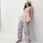 Maria Makino Instagram - ♡ ♡ ✨️anan 2398号✨️ 発売中❣️❣️ 🎀 『牧野真莉愛が挑戦！ かけあわせのバランスで魅せる、美脚ファッション。』 ぜひご覧ください💕💕💕 ♡ ♡ #anan #アンアン #モーニング娘24 #牧野真莉愛