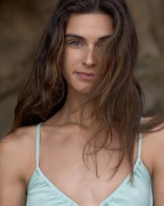 Actress Mariah Strongin HD Instagram Photos and Wallpapers October 2023