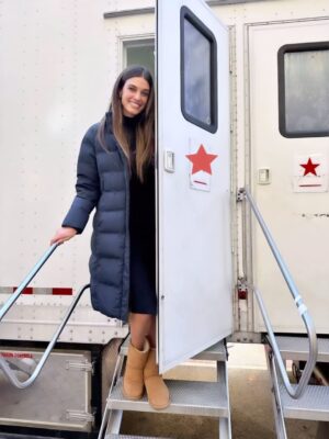Mariah Strongin Instagram - I had the absolute pleasure to work alongside the amazing cast and crew of And Just Like That this year. As I stand in solidarity with my fellow SAG-AFTRA members, this will be my only post until a deal is reached. Until then, enjoy the show 💕✨💕