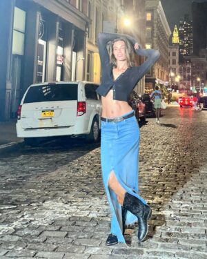 Mariah Strongin Instagram - Living my best concrete cowgirl life 🤠