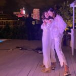 Mariam Hernández Instagram - Pues ayer estuvimos en una de las terrazas más bonitas de Madrid: música con vistas, risas y vinos, para qué más?? @harpersbazaares 💥 Gracias @noeminohales de la mano de @yslbeauty #yslbeauty #makeuplook Look by @mardy_nogales @beatriz_de_la_camara @joyassardinero @lodishoes @jcarlosmauri ❣️