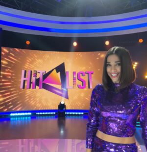 Mariam Hernández Instagram - Esta noche vuelve @hitlistrtvc a las 22:30 hrs, ¡este  programa me hace tan feliz! @ivantorresep dale al playyyyy mi niño!! 

Gracias @ehmoda @sandroparis ❣️
Y a mi querida @rakelquesada que me pone bella cada semana .