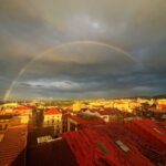 Mariam Hernández Instagram - Hay ciudades que te sorprenden, que no esperas que te gusten tanto, ni encontrar rincones tan especiales, y eso me ha pasado con Avilés. Han sido unos días con muchas sorpresas, museos, deportes, muchos baños, comida rica y tiempazo. Gracias @turismoavilescomarca @anaflullaby Voleveremos 😜