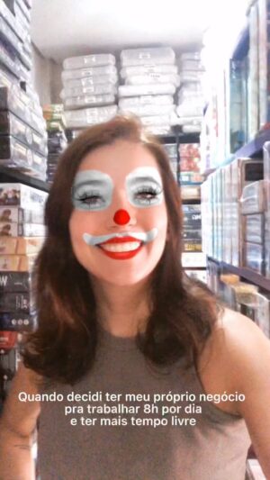 Mariana Lessa Instagram - A @caixinhabg me dá trabalho viu? Hahaha
Mas eu amo minha lojinha e foi a melhor coisa que aconteceu nos últimos anos! ♥️