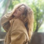Mariana Avila Instagram - Al tiempo momentos y pocas esperas.