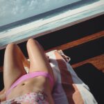 Mariana Avila Instagram - Tratando de entender al viento…🌱🍉👩‍🦰