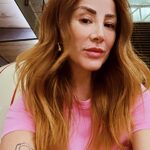 Mariana Avila Instagram - Ojitos cansados con puro amor 🤍