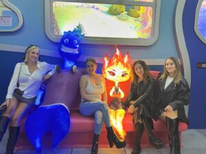 Mariana Avila Instagram - #mundopixar #mexico #cdmx #carpasantafe