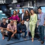 Mariana Gross Instagram - Olha que foto boa, minha gente! Nós e parte da nossa brava equipe. Sem eles, não sai jornal. 👏🏻 Obrigada, mil vezes. #RJ1