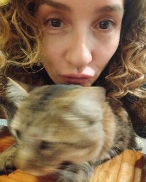 Mariana Loyola Instagram - Ser crespa y amar a la Nala sin fin ❤️‍🔥