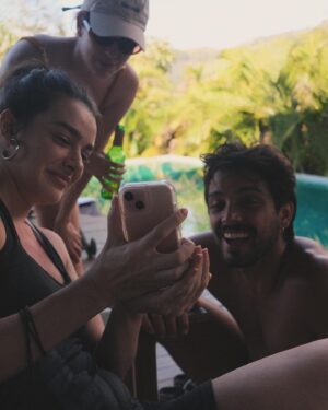Mariana Molina Instagram - “welcome to the family!” 🧡