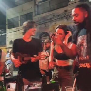 Mariana Molina Instagram - tem cachu, tem amigas, tem pagode, tem nascer do sol, tem ressaca, teve de um tudo essa semana!