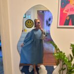 Mariana Prachařová Instagram - Co jste naposledi viděli v divadle? aneb tohle je mix z mýho kulturního týdne🎭 ~za poslední týden jsem stihla jednu výstavu Tima Burtona, představení Amerikánka, představení Okamžik, mamky premiéru hry Tekoucí písky a film Kaskadér s Goslingem. Myslim, že kulturně jsem si to předplatila na další měsíce dopředu.