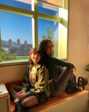 Marianly Tejada Instagram - All 8 episodes of @oneofusislyingpeacock S2 are out on @peacocktv 🎈🎉
I hope you enjoy this ride as much as we enjoyed making it for you. Thank you for the constant love and support. So much gratitude to every single one of you who watches and follows the journey. Congrats to the cast, all the execs, creatives and the wonderful crew (with whom we got to celebrate the huge accomplishment of s1 and 2 this time)✨✨✨Cheers ✨✨✨