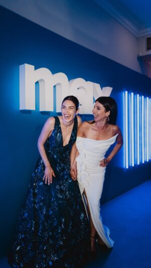 Maribel Verdú Instagram - @hbomaxes 
#cuandonadienosve 
@zetastudiosprod 
🤍🤍🤍🤍🤍🤍
Noche de encuentros bonitos 

Vestido @luisberrendero 
Joyas @gomez_molina_joyeros 

Gracias team de mi vida: @trinisolanob 
@josejuan35  y @mariagarciamua