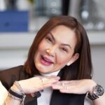 Maricel Soriano Instagram - MAY BAGO TAYONG BISITA!💕 Alamin ang mga chika sa BUHAY LOVE TEAM niya noon usapang friendship and family with my anak, Ms. @angeludeleonrivera ✨ Abangan yan mamaya!