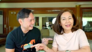 Maricel Soriano Instagram - FAVORITE KO ‘TONG BISITA NATIN!🌈

Binisita tayo ngayong gabi ni Kuliti, @meliton13 Ano bang bonding namin noon at nag-away ba kami? Alamin yan sa ating new episode tonight 😊

Watch na mamayang 7PM!✨