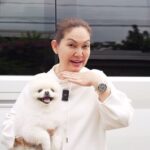 Maricel Soriano Instagram - MAY ISHASHARE AKO SAINYO!!! Itotour ko kayo sa aking bagong Van for today’s episode. May pa-wifi, grocery at kung anek anek pa 😂 Watch na!✨