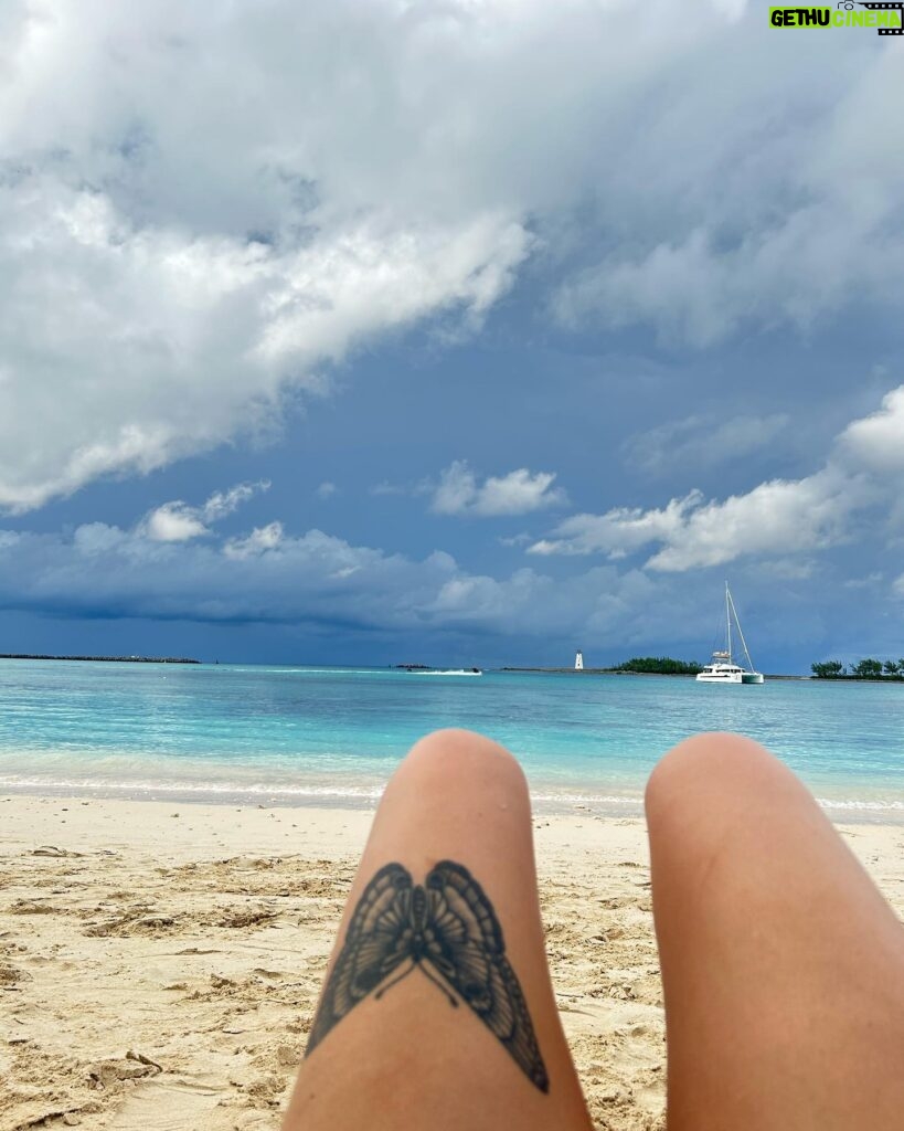Marie-Lyne Joncas Instagram - Bahamas ou quoi?