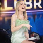 Marie-Mai Instagram - Le dernier confessionnal🔥 Après autant de stratégies, d’alliances et trahisons, y’a rien de mieux comme s’asseoir avec tous les joueurs et revenir sur les moments marquants de la saison! Ils sont particulièrement ouverts, transparents et assumés cette année. C’est à ne pas manquer! @bigbrothercelebrites @noovo.ca