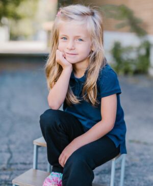 Marie-Mai Instagram - Mon beau 💎 a 6 ans aujourd’hui. 
Quel honneur de traverser la vie à ses côtés. 
Dans ses yeux, je vois l’univers au grand complet.
Bonne fête ma grande fille! 💗