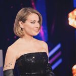 Marie-Mai Instagram - C’est ce soir que se termine la 4e saison EXPLOSIVE de @bigbrothercelebrites. Je me trouve si chanceuse d’animer cette émission-là. Je travaille avec une équipe de production extraordinaire et dévouée. Vous ne pouvez même pas imaginer à quel point ils se donnent corps et âme pour vous offrir le meilleur divertissement possible. Un gros MERCI et BRAVO à tous les joueurs de cette année. Ce show-là existe grace à vous. Ça prend du guts en maudit pour vivre dans une maison où l’on pousse vos limites constamment. Vous avez été exceptionnels et vous suivre au quotidien me manquera beaucoup! Merci également au public pour votre fidélité! Vous savoir en si grand nombre nous motive à nous surpasser à chaque semaine! On se dit à l’an prochain???💥 @noovo.ca @bigbrothercelebrites @groupeentourage