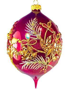 Marie Osmond Instagram - Do you remember my #SundayMessage last week and my friend Christopher Radko? Christopher has a new company called @heartfullyyours_christmas!😍 He just sent me a few more ornaments and I have to share how much I love his work!!!! They are made exclusively in Europe and are absolutely beautiful!  Check out his collection at the link in my bio!🎄 You're going to love them as much as I do!!🥰💕
