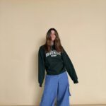 Marilou Instagram - La levée de fonds la plus importante annuellement de la @fondationverolouis est lancée et je porte fièrement leur message qui célèbre l’inclusion aujourd’hui! Vous pouvez commander directement sur le site de la fondation. 100% des profits amassés avec la vente des chandails contribuera à la création de futurs milieux de vie pour les personnes autistes de 21 ans et plus. Voir cette mission avancer et se concrétiser est extrêmement inspirant. Bravo @cloutierv @zemorissette 🤍