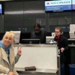 Mariloup Wolfe Instagram - J’adore voyager! Et cette année, Le Grand Move en Amérique m’a permis de voyager tout plein partout en Amérique. Pour aller rencontrer nos familles québécoises qui ont fait Le Grand Move, mon équipe et moi avons eu le privilège de voyager aux 4 coins de l’Amérique avec notre super partenaire Air Canada. Avec nos nombreuses valises, on s’est rendus dans l’Ouest canadien, en Californie, en Floride, au Mexique, au Nicaragua et au Costa Rica. Ça m’a touché de voir que les Québécois sont toujours fiers de leurs racines, de leur langue, même lorsqu’ils vivent leur vie rêvée ailleurs dans le monde. Un immense merci à la grande famille Air Canada qui a rendu tous ces déplacements simples, agréables et efficaces. J’ai déjà hâte au prochain voyage avec Air Canada! @aircanada @canalvie @legrand move #Unairdecheznous #AirCanada #LeGrandMove