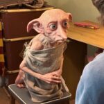 Mariloup Wolfe Instagram - Même si c’est mon métier que de faire des films, je trouve toujours très impressionnant de voir l’envers du décor de films. Et à Londres, il est possible de visiter les studios où ils ont tourné tous les Harry Potter! Un monde vraiment impressionnant d’imagination, de création, de grandiose… juste wow! 🧙🎬🕯️🧹🪄✨