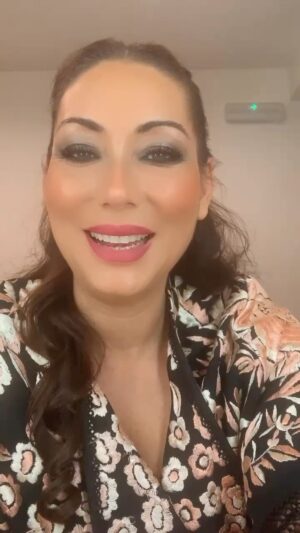 Marina Heredia Instagram - .
⭐️YA LLEGÓ LA NAVIDAD⭐️… 24/ 11
Marina Heredia ft. David Palomar

El próximo día 24 será el estreno en todas las plataformas. 🎶✨ ¡La Navidad nunca sonó tan emocionante! 🎁🎄 #EstrenoNavideño #SorpresaMusical #Navidad2023

@josequevedobolita_oficial 
@david.palomar 
@paquitogonzalezpercu 
@anahr28 
@fita_heredia 
@antonellanogaredo 
@jm.popo 
@antoniogusa 
@artemisalicia
Producción
@veronica_ramallo_sumariva 

📸 Álvaro Yus
🎥 @ettorefilms
