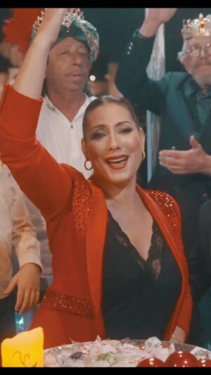 Marina Heredia Instagram - ⭐️YA LLEGÓ LA NAVIDAD⭐️… 
Marina Heredia ft. David Palomar

🎶✨ ¡La Navidad nunca sonó tan emocionante! 🎁🎄 #EstrenoNavideño #SorpresaMusical #Navidad2023

Vídeo completo en mi bio o en YouTube 

@josequevedobolita_oficial 
@david.palomar 
@paquitogonzalezpercu 
@anahr28 
@fita_heredia 
@antonellanogaredo 
@jm.popo 
@antoniogusa 
@artemisalicia
Producción
@veronica_ramallo_sumariva 

📸 Álvaro Yus
🎥 @ettorefilms