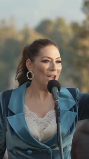 Marina Heredia Instagram - @marina_heredia_oficial 
.
.
#miradordesannicolás #granada #flamenco 

Guitarra … @josequevedobolita_oficial