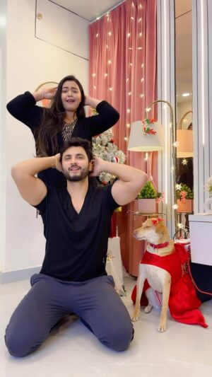 Marina Abraham Instagram - Lets Vibe 😀🕺💃🐶✨💫

#vibes #dancereels #couplegoals #couplereels #reelsinstagram #reelitfeelit #husbandandwife #trending #reelkrofeelkro❤️