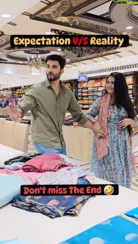 Marina Abraham Instagram - 200% Relatable 🤣 This is Why I Hate Shopping 😤 @marina.a1203 #couplegoals #husbandandwife #expectations #reality #trendingnow #couplereels #reelsinstagram #explorepage #shopping #funny (Couple reels, husband and wife, expectations vs reality, trending reels, couple goals, married life, funny reels, Shopping, Couple videos, )