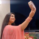Marina Abraham Instagram - When Your karwa Chauth is 2.0 🤩 #karwachauth #festivalseason #transitionreels #reelsinstagram