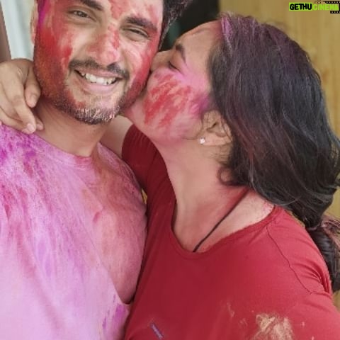 Marina Abraham Instagram - Wishing you all a colorful and joyful Holi! 🎨🥳💫 #holi #colorful #joyful #happyholi #holihai